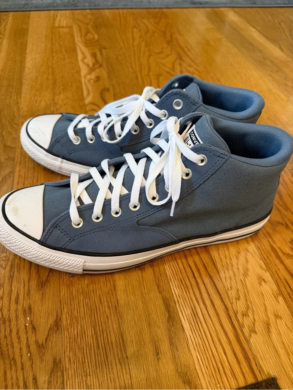 Converse High Top Sneakers Blue with White Accents - Picture 5 of 7